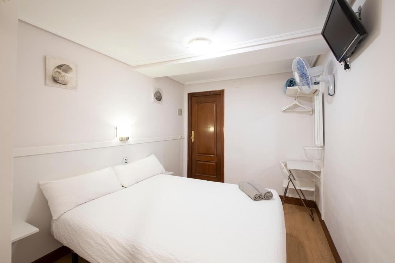 Pension Santa Clara San Sebastian Exterior photo